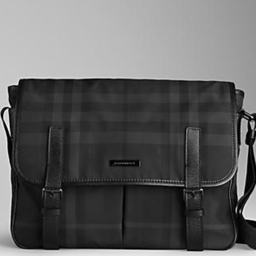 Burberry Check Pattern Black Nylon messenger laptop bag
